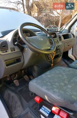 Грузовой фургон Mercedes-Benz Sprinter 2004 в 