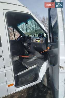 Микроавтобус Mercedes-Benz Sprinter 2000 в 
