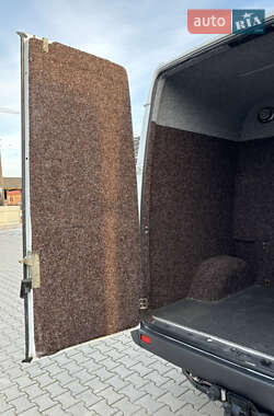 Другие грузовики Mercedes-Benz Sprinter 2002 в 