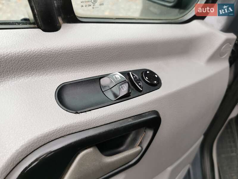 Грузопассажирский фургон Mercedes-Benz Sprinter 2010 в Хмельницком