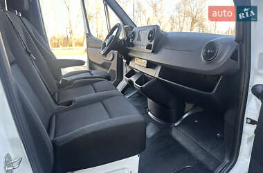 Грузовой фургон Mercedes-Benz Sprinter 2020 в 