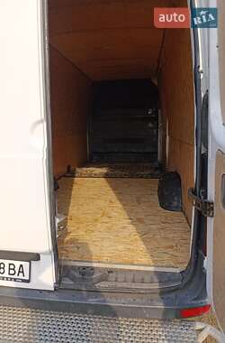 Грузовой фургон Mercedes-Benz Sprinter 2013 в 