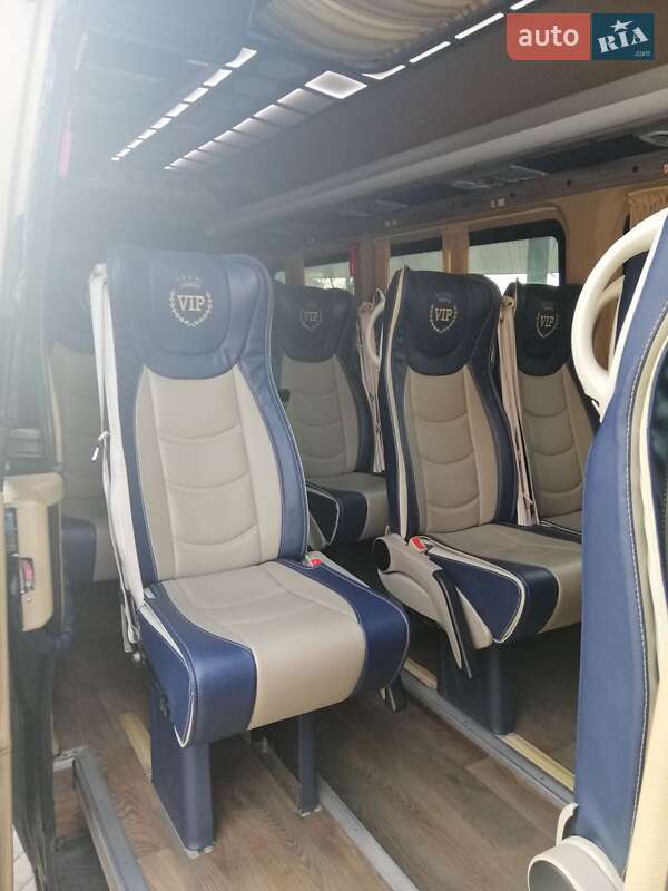 Туристичний / Міжміський автобус Mercedes-Benz Sprinter 2014 в Полтаві