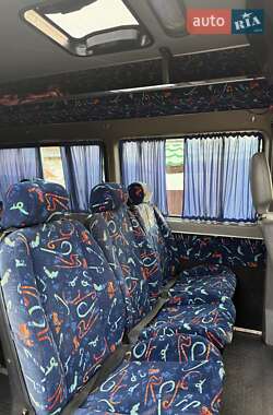 Микроавтобус Mercedes-Benz Sprinter 2005 в 