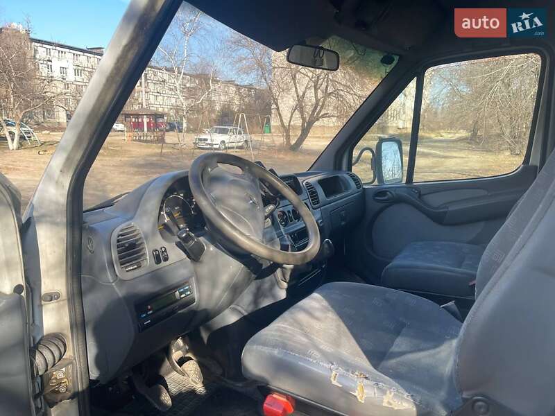 Грузовой фургон Mercedes-Benz Sprinter 2005 в Днепре фото 2 Грузовой фургон Mercedes-Benz Sprinter 2005 в Днепре