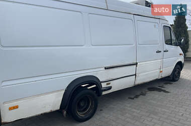 Вантажний фургон Mercedes-Benz Sprinter 2005 в 