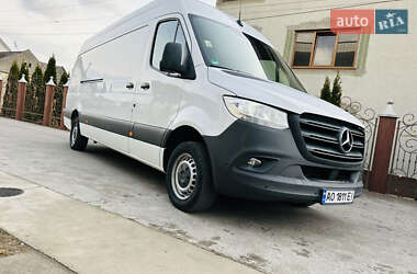 Грузовой фургон Mercedes-Benz Sprinter 2018 в 