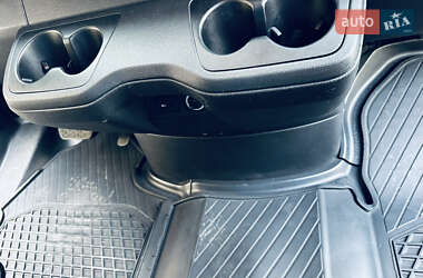 Грузовой фургон Mercedes-Benz Sprinter 2018 в 