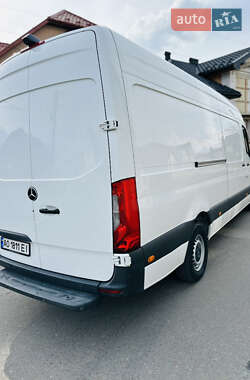 Грузовой фургон Mercedes-Benz Sprinter 2018 в 