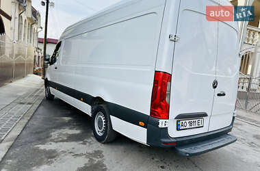 Грузовой фургон Mercedes-Benz Sprinter 2018 в 