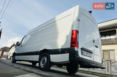 Грузовой фургон Mercedes-Benz Sprinter 2018 в 