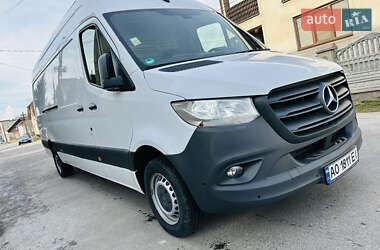 Грузовой фургон Mercedes-Benz Sprinter 2018 в 