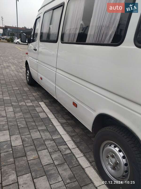 Туристический / Междугородний автобус Mercedes-Benz Sprinter 1997 в Шептицькому