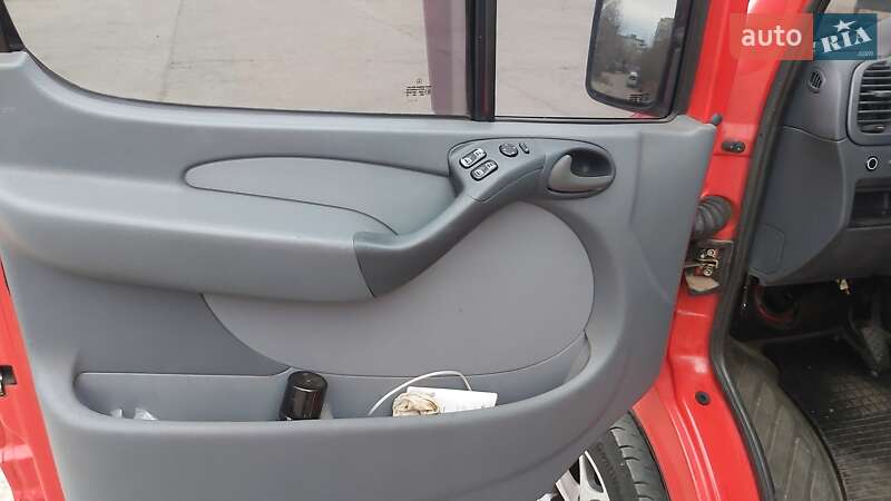 Туристический / Междугородний автобус Mercedes-Benz Sprinter 2004 в Николаеве