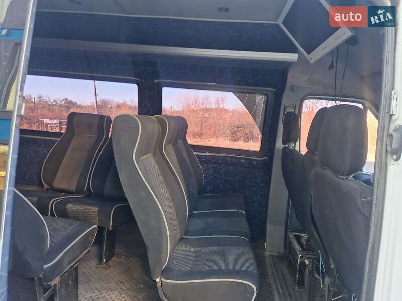 Мікроавтобус Mercedes-Benz Sprinter 2000 в Тячеві