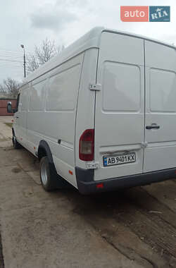Грузовой фургон Mercedes-Benz Sprinter 2003 в 