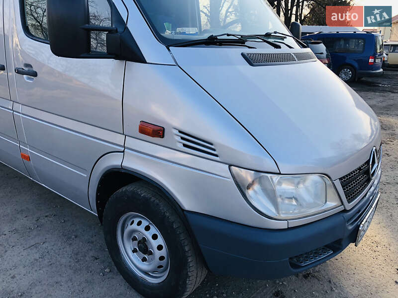 Грузовой фургон Mercedes-Benz Sprinter 2005 в Дрогобыче