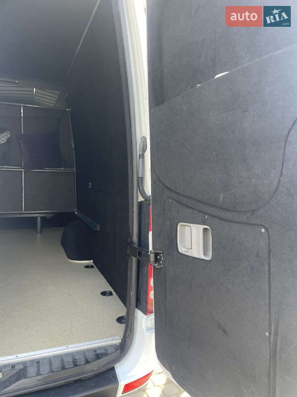 Грузопассажирский фургон Mercedes-Benz Sprinter 2017 в Тернополе фото 21 Грузопассажирский фургон Mercedes-Benz Sprinter 2017 в Тернополе
