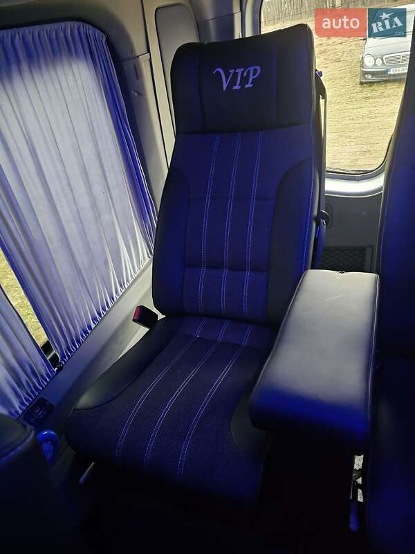 Туристичний / Міжміський автобус Mercedes-Benz Sprinter 2013 в Березному