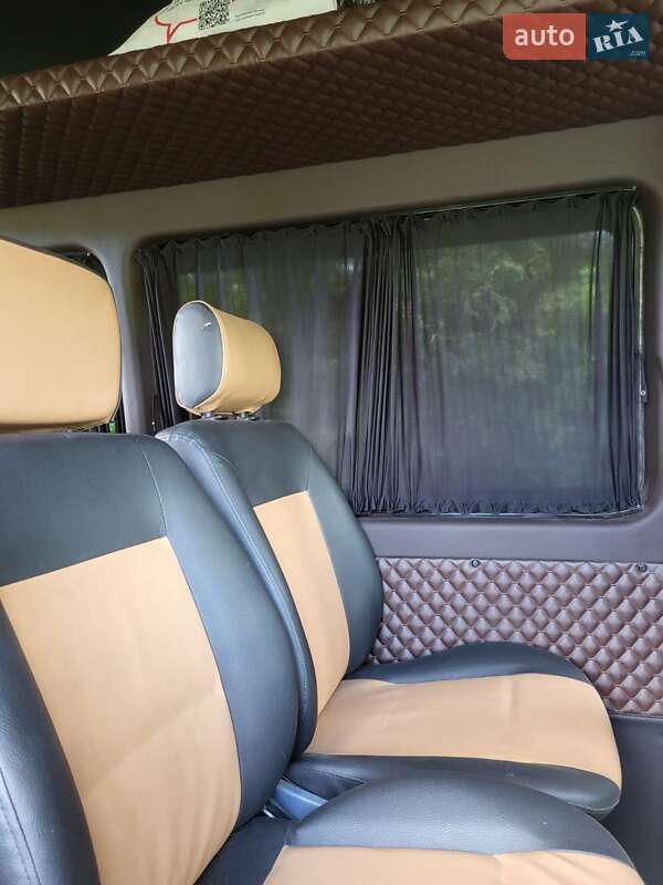 Микроавтобус Mercedes-Benz Sprinter 2001 в Ровно фото 5 Микроавтобус Mercedes-Benz Sprinter 2001 в Ровно