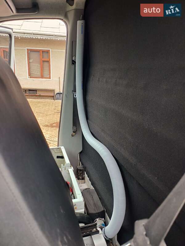 Тентованый Mercedes-Benz Sprinter 2011 в Косове