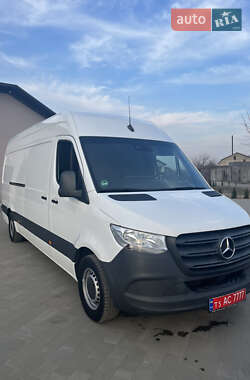 Грузовой фургон Mercedes-Benz Sprinter 2018 в 