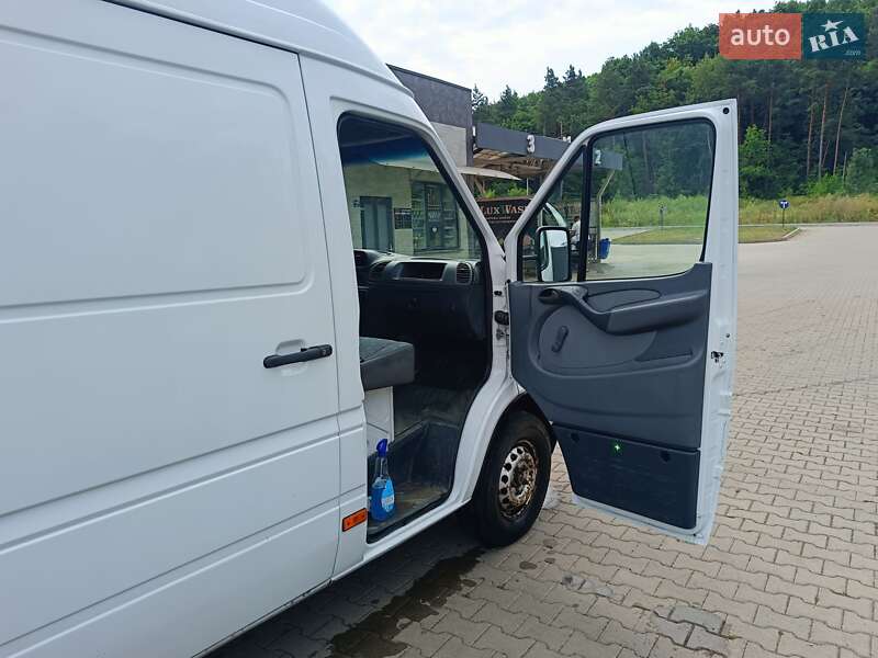 Грузовой фургон Mercedes-Benz Sprinter 2006 в Иршаве фото 18 Грузовой фургон Mercedes-Benz Sprinter 2006 в Иршаве