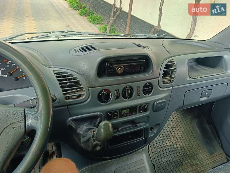 Грузовой фургон Mercedes-Benz Sprinter 2006 в Иршаве фото 24 Грузовой фургон Mercedes-Benz Sprinter 2006 в Иршаве