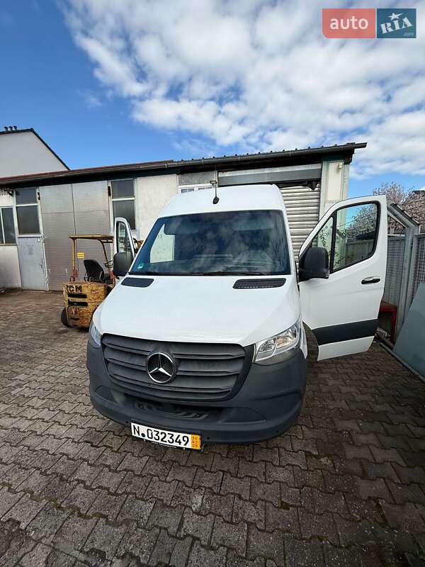 Вантажний фургон Mercedes-Benz Sprinter 2018 в Києві