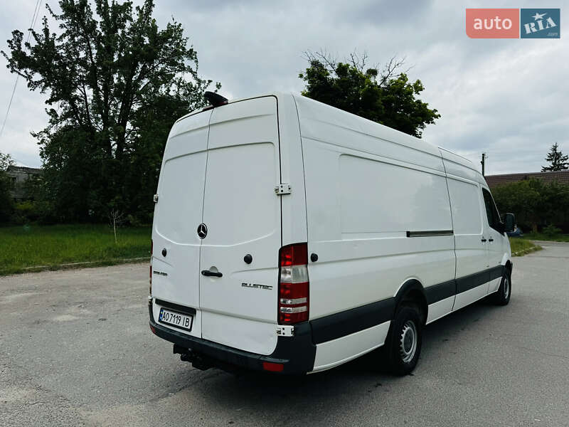 Вантажний фургон Mercedes-Benz Sprinter 2016 в Боярці