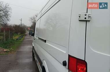 Грузовой фургон Mercedes-Benz Sprinter 2014 в 