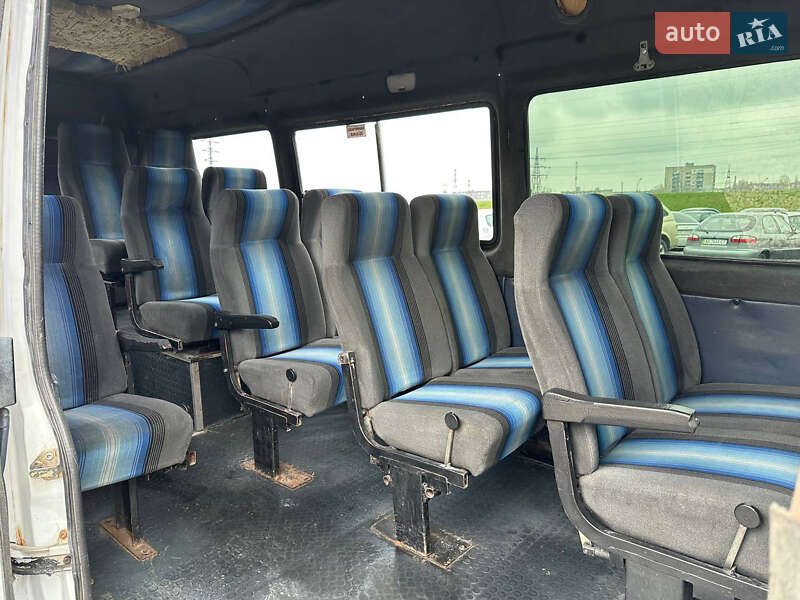 Туристичний / Міжміський автобус Mercedes-Benz Sprinter 2000 в Дніпрі