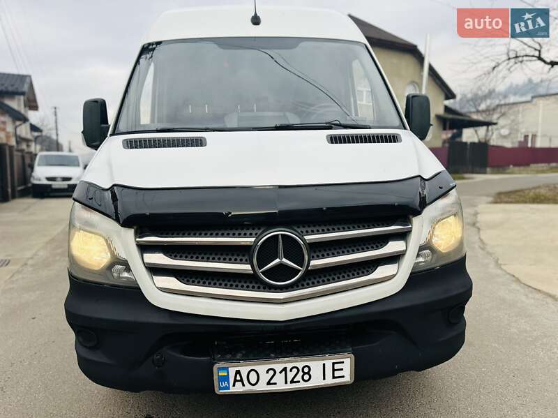 Грузовой фургон Mercedes-Benz Sprinter 2017 в Тячеве