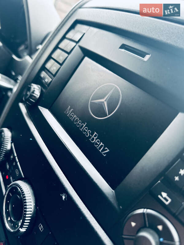 Грузовой фургон Mercedes-Benz Sprinter 2017 в Тячеве