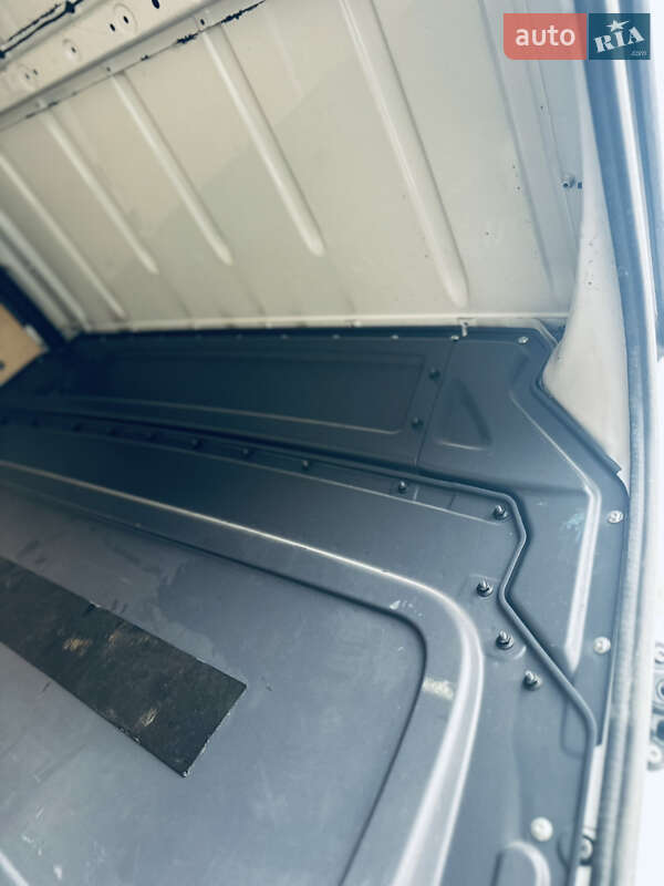 Грузовой фургон Mercedes-Benz Sprinter 2017 в Тячеве