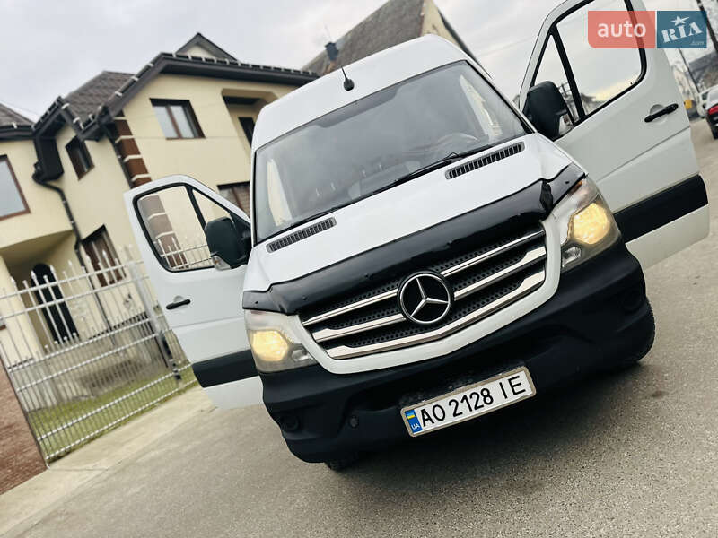 Грузовой фургон Mercedes-Benz Sprinter 2017 в Тячеве