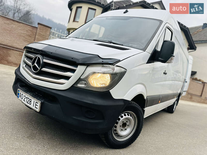 Грузовой фургон Mercedes-Benz Sprinter 2017 в Тячеве