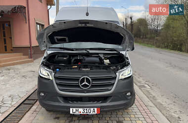 Вантажний фургон Mercedes-Benz Sprinter 2020 в 