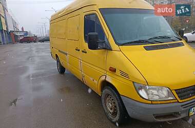 Вантажний фургон Mercedes-Benz Sprinter 2005 в 