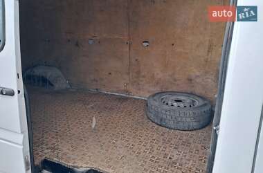 Грузовой фургон Mercedes-Benz Sprinter 2000 в 