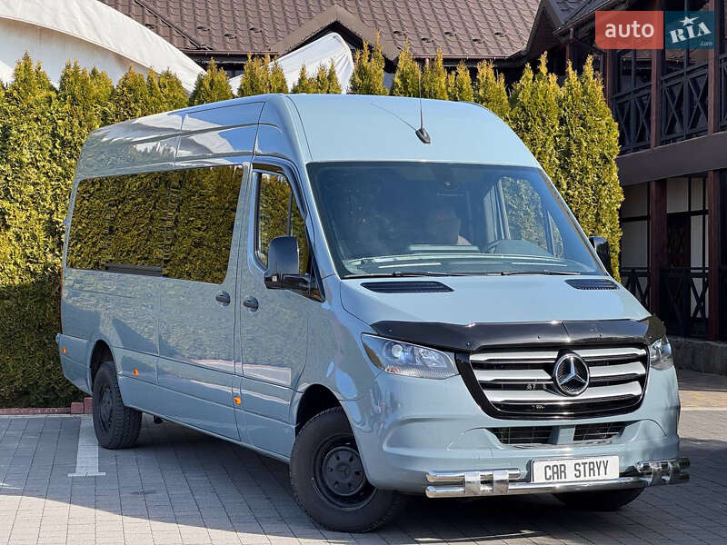 Микроавтобус Mercedes-Benz Sprinter 2022 в 