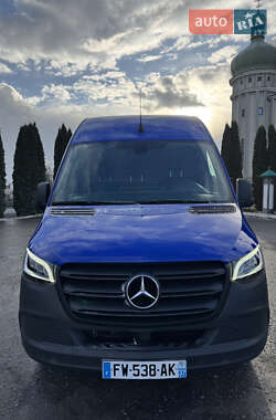 Грузовой фургон Mercedes-Benz Sprinter 2021 в 
