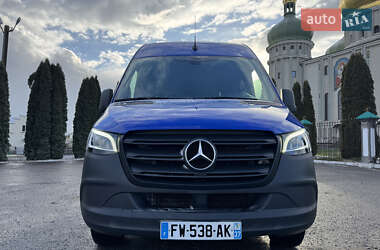 Грузовой фургон Mercedes-Benz Sprinter 2021 в 