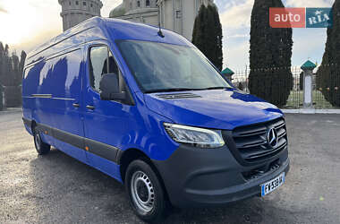 Грузовой фургон Mercedes-Benz Sprinter 2021 в 