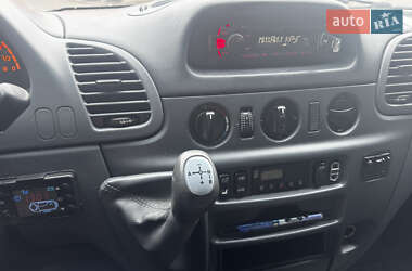 Микроавтобус Mercedes-Benz Sprinter 2005 в 