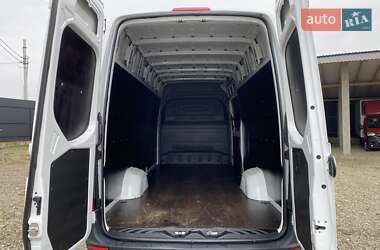Грузовой фургон Mercedes-Benz Sprinter 2019 в 