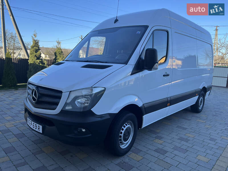 Вантажний фургон Mercedes-Benz Sprinter 2014 в 