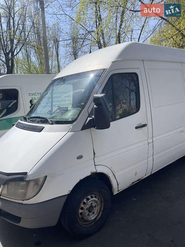 Вантажний фургон Mercedes-Benz Sprinter 2006 в Одесі