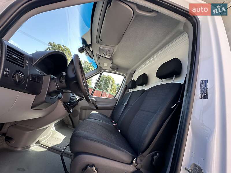 Грузовой фургон Mercedes-Benz Sprinter 2015 в Стрые