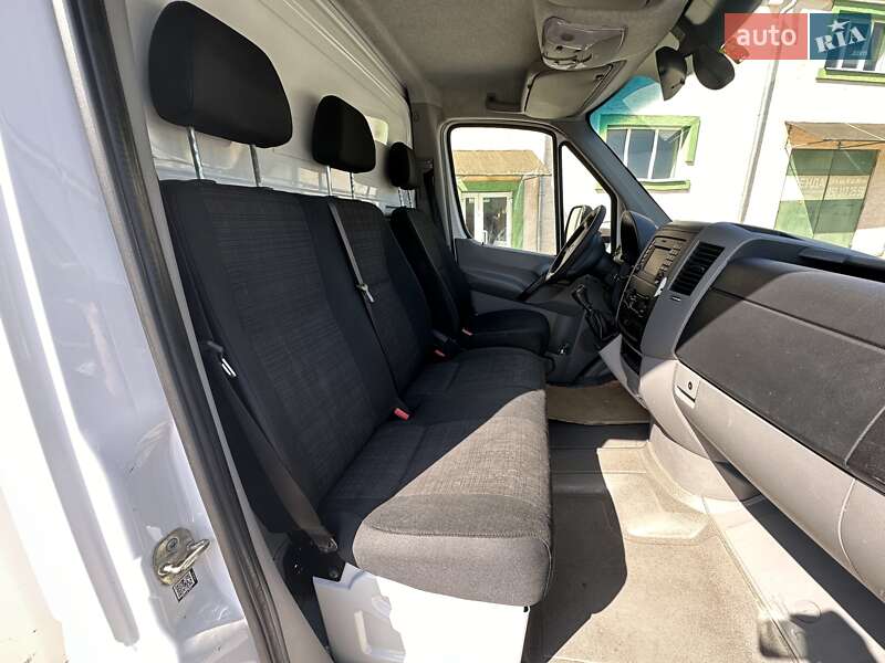 Грузовой фургон Mercedes-Benz Sprinter 2015 в Стрые